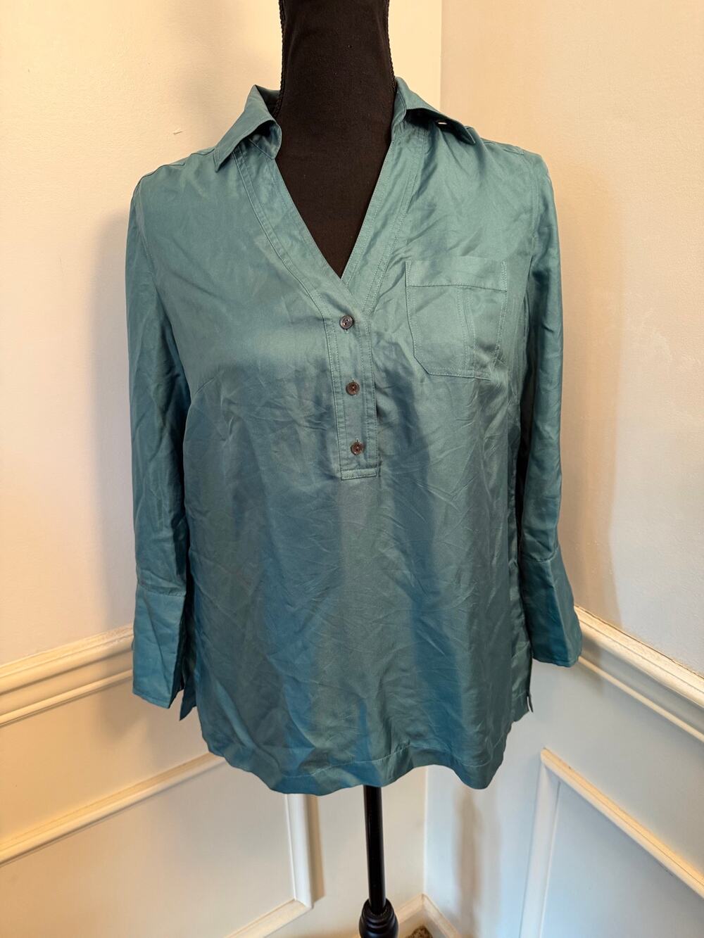 Ann Taylor Silk Teal Blue Popover Blouse Quiet Luxury Long Sleeve Minimalist
